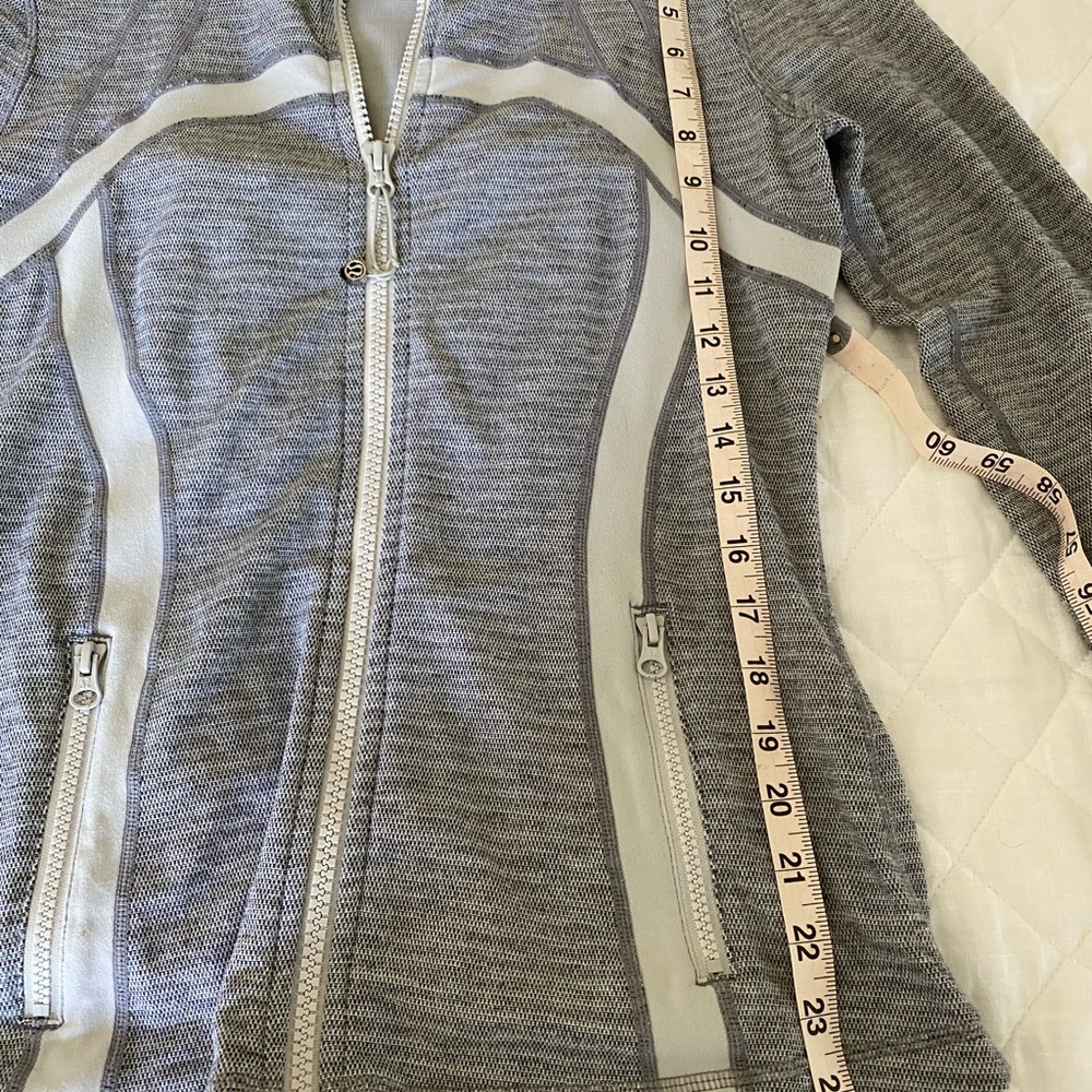 Lululemon jacket - Picture 2 of 7